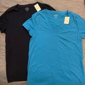 2 brand JCrew Factory Slub Cotton v-neck tee with tags.